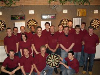 Dart Mannschaft Komplett-kl